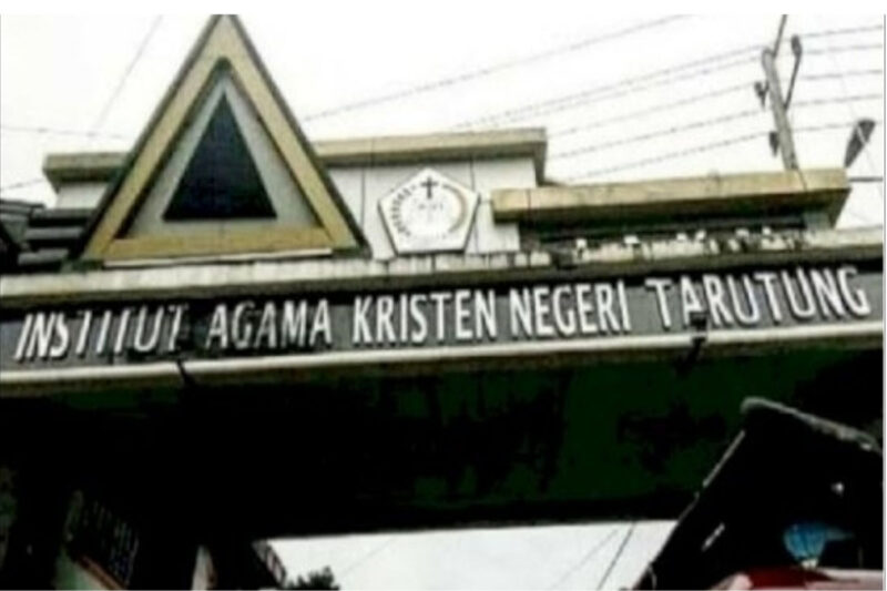 Institut Agama Kristen Negeri Tarutung (IAKN Tarutung)