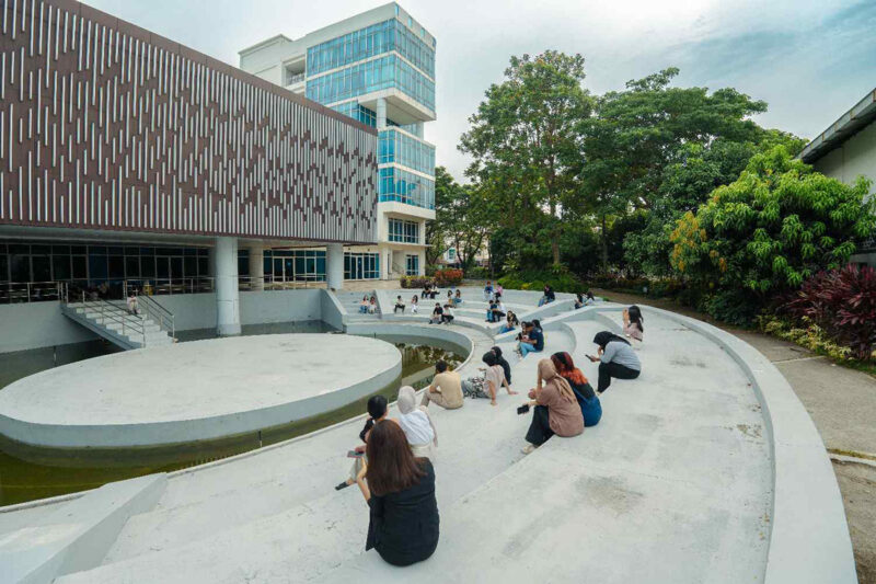 Politeknik Wilmar Bisnis Indonesia