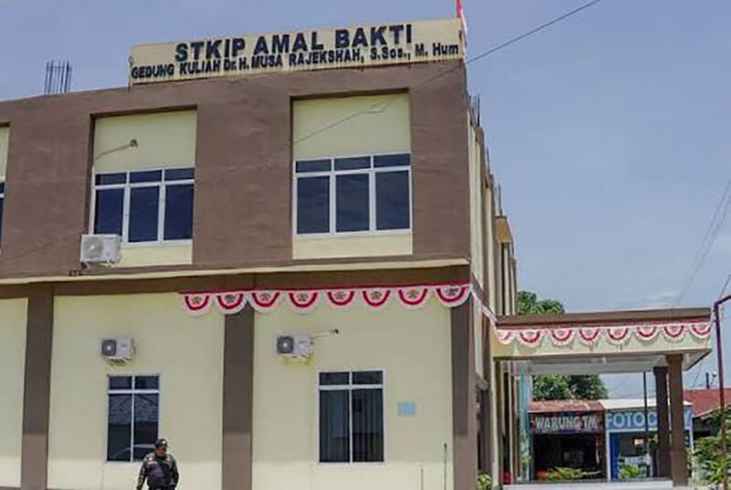 STKIP Amal Bakti Medan